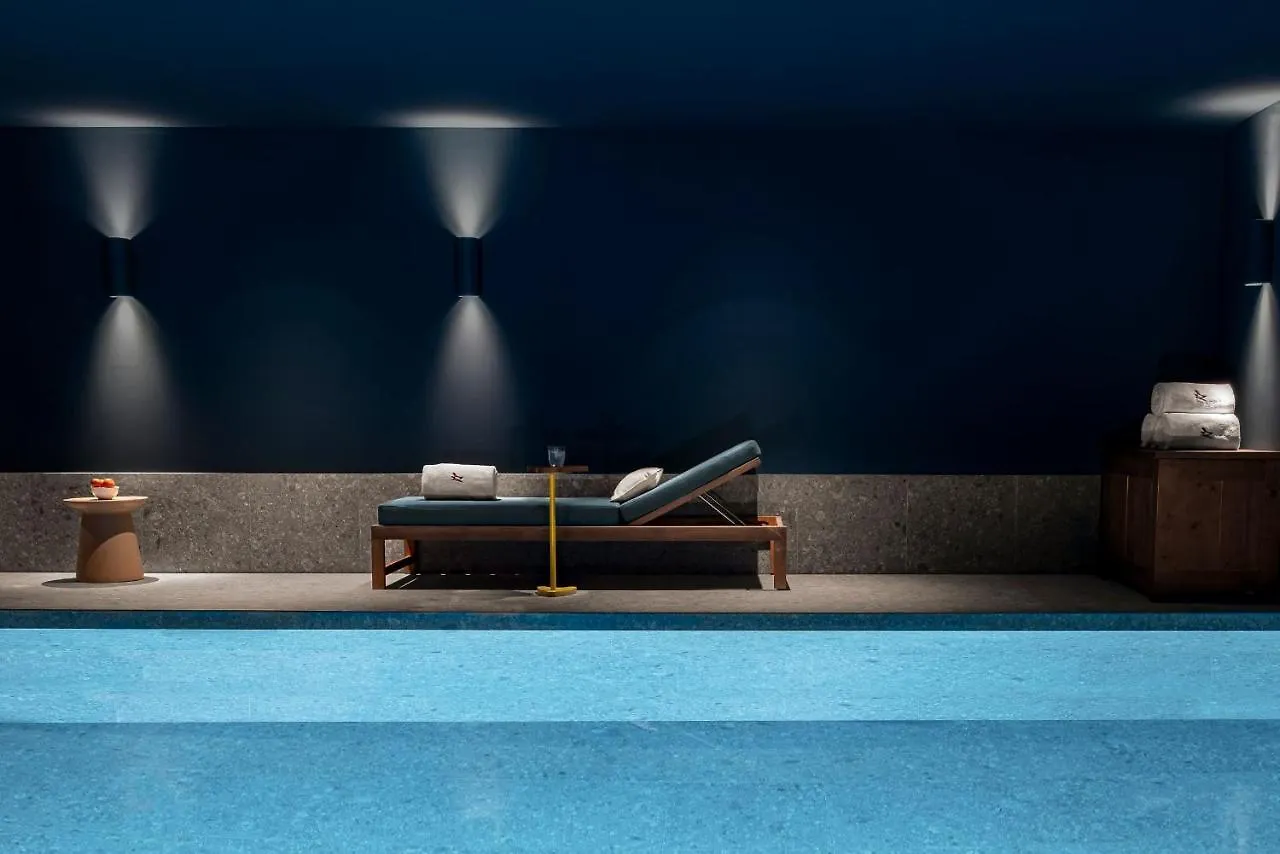 Hotel Le Coucou Μεριμπέλ
