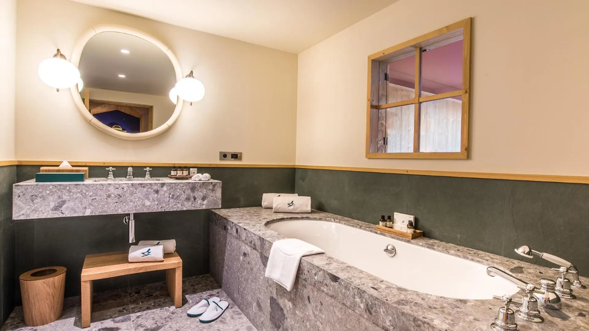 *****  Hotel Le Coucou Meribel France